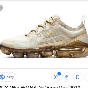 VaporMaxs white gold!!